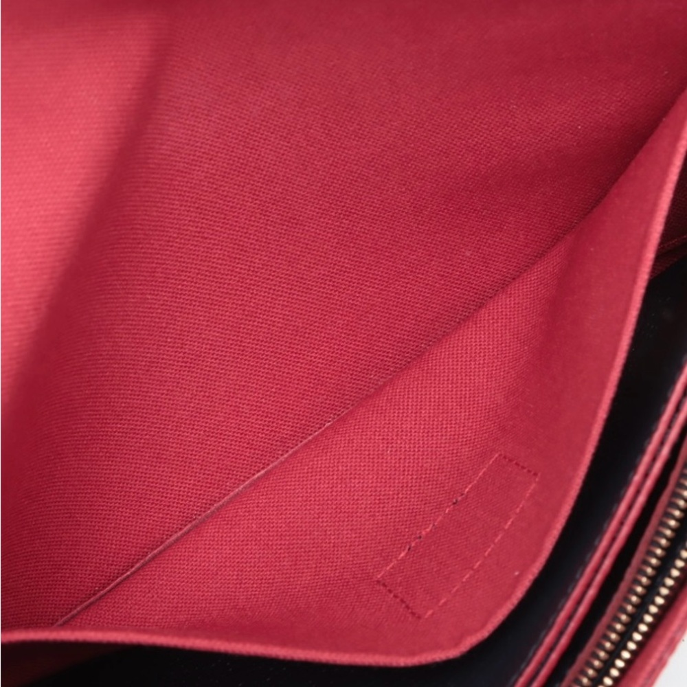 Louis Vuitton Pochette Felicie in Marine and Red - Picture 11 of 13